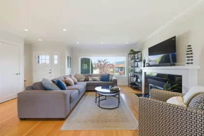 Kitchen Photo of 4850 Highlawn Drive, Burnaby, BC