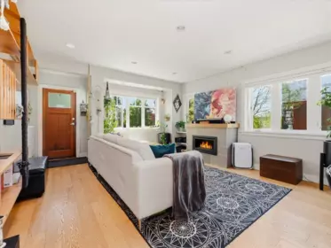2607 E 5th Avenue, Vancouver, BC, Vancouver — Single Family Residence for sale
