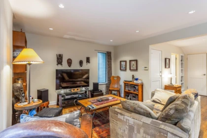 Breakfast Nook Photo of 5639 White Pine Lane, North Vancouver, BC