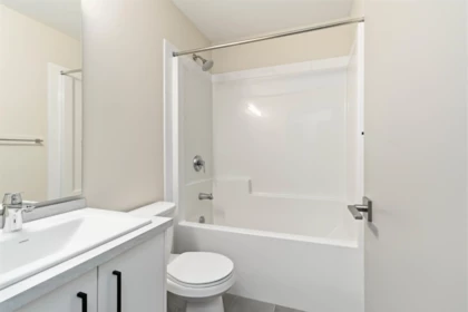 Laundry Room Photo of 211 46150 Thomas Road, Chilliwack, BC