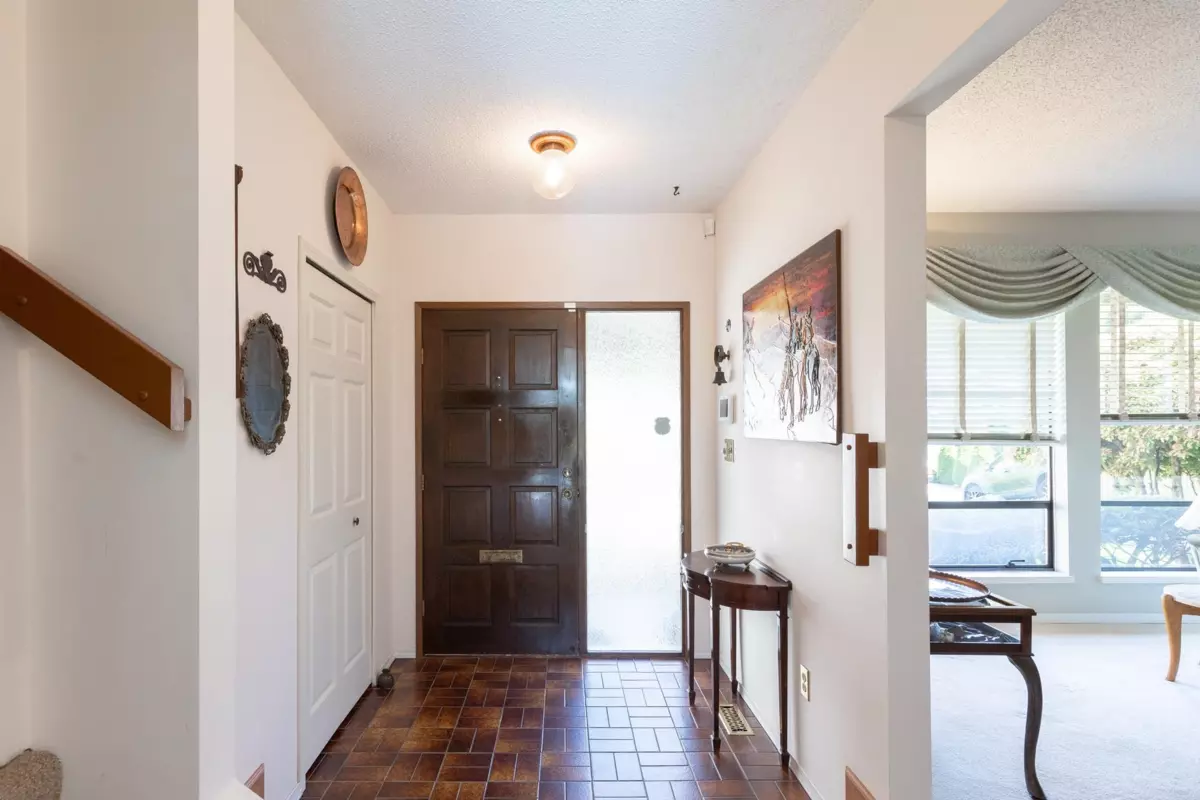 Dining Area Photo of 5480 Wallace Avenue, Delta, BC