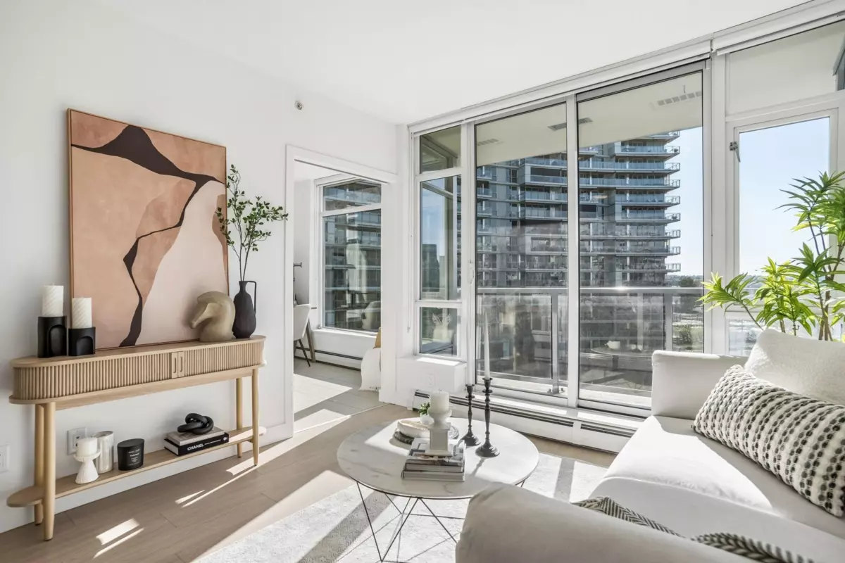 Living Room Photo of 605 1708 Columbia Street, Vancouver, BC