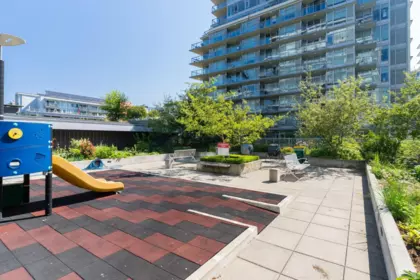 Garden / Landscaping Photo of 605 1708 Columbia Street, Vancouver, BC