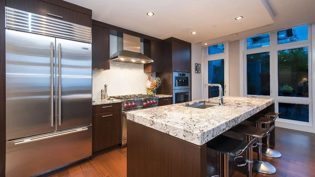 Dining Area Photo of 2551 Highgrove Mews, West Vancouver, BC
