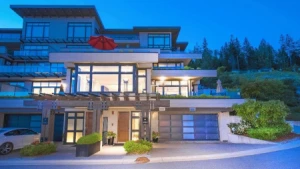 2551 Highgrove Mews, West Vancouver, BC