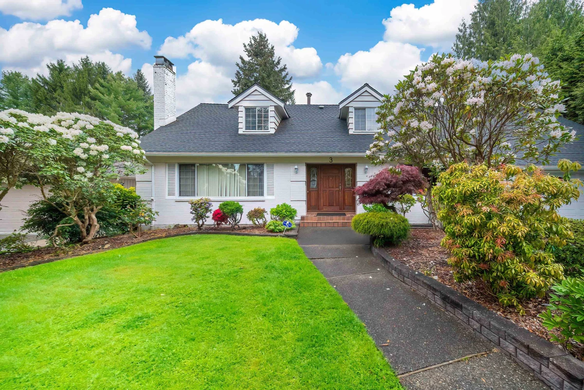 Living Room Photo of 3 Sennok Crescent, Vancouver, BC