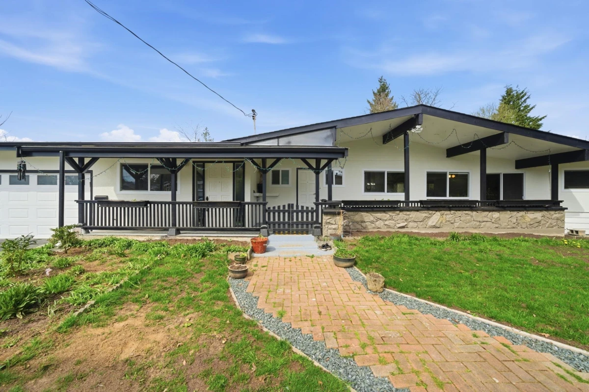 Exterior Rear Photo of 2291 Rainier Street, Abbotsford, BC
