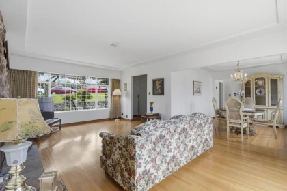 Breakfast Nook Photo of 4782 Ridgelawn Drive, Burnaby, BC