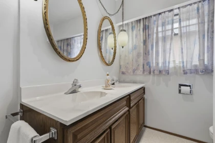 Laundry Room Photo of 4782 Ridgelawn Drive, Burnaby, BC