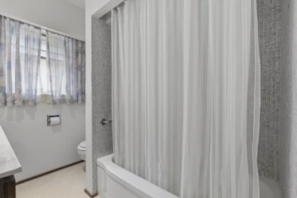 Mudroom Photo of 4782 Ridgelawn Drive, Burnaby, BC