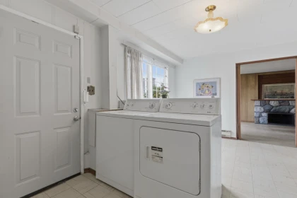 Swimming Pool Photo of 4782 Ridgelawn Drive, Burnaby, BC