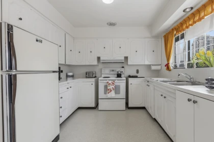 Walk-In Closet Photo of 4782 Ridgelawn Drive, Burnaby, BC