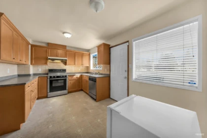Breakfast Nook Photo of 7790 Elliott Street, Vancouver, BC