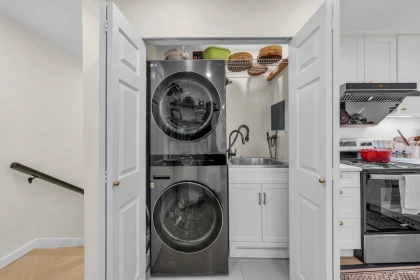 Powder Room Photo of 3460 Amberly Place, Vancouver, BC