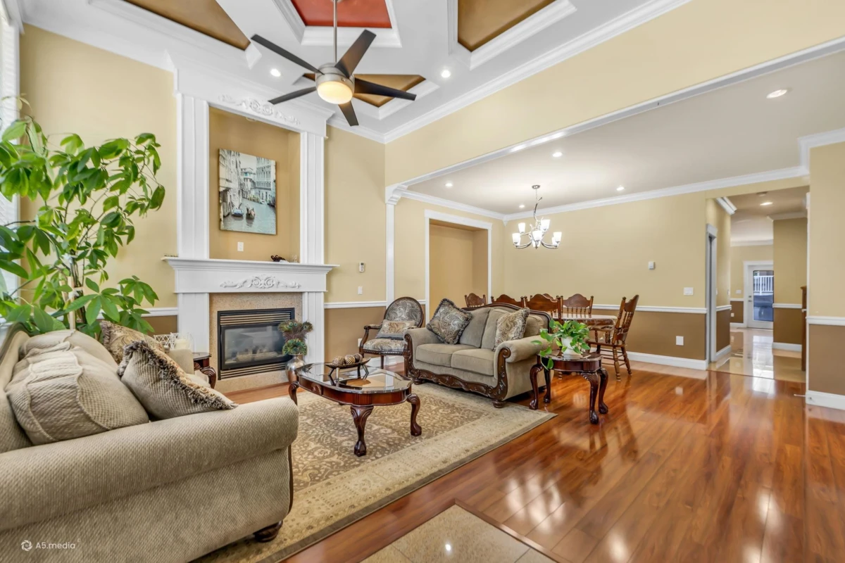 Dining Area Photo of 6277 146a Street, Surrey, BC