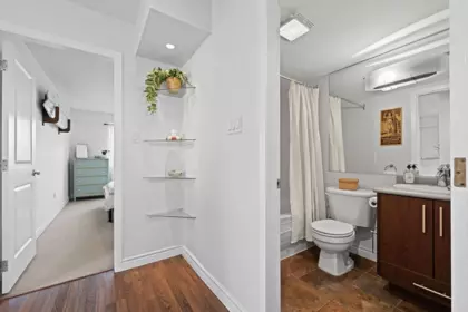 Powder Room Photo of 305 2330 Maple Street, Vancouver, BC