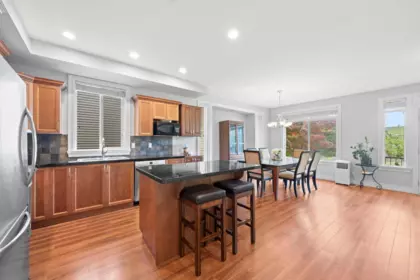 Breakfast Nook Photo of 6652 195 Street, Surrey, BC