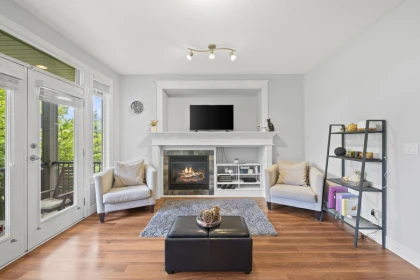 6652 195 Street, Surrey, BC, Surrey — Single Family Residence for sale
