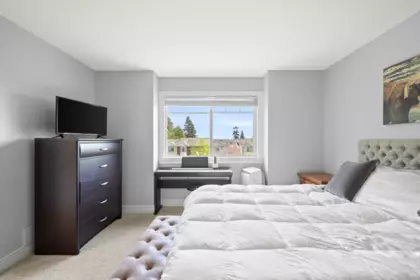 Guest Bathroom Photo of 6652 195 Street, Surrey, BC