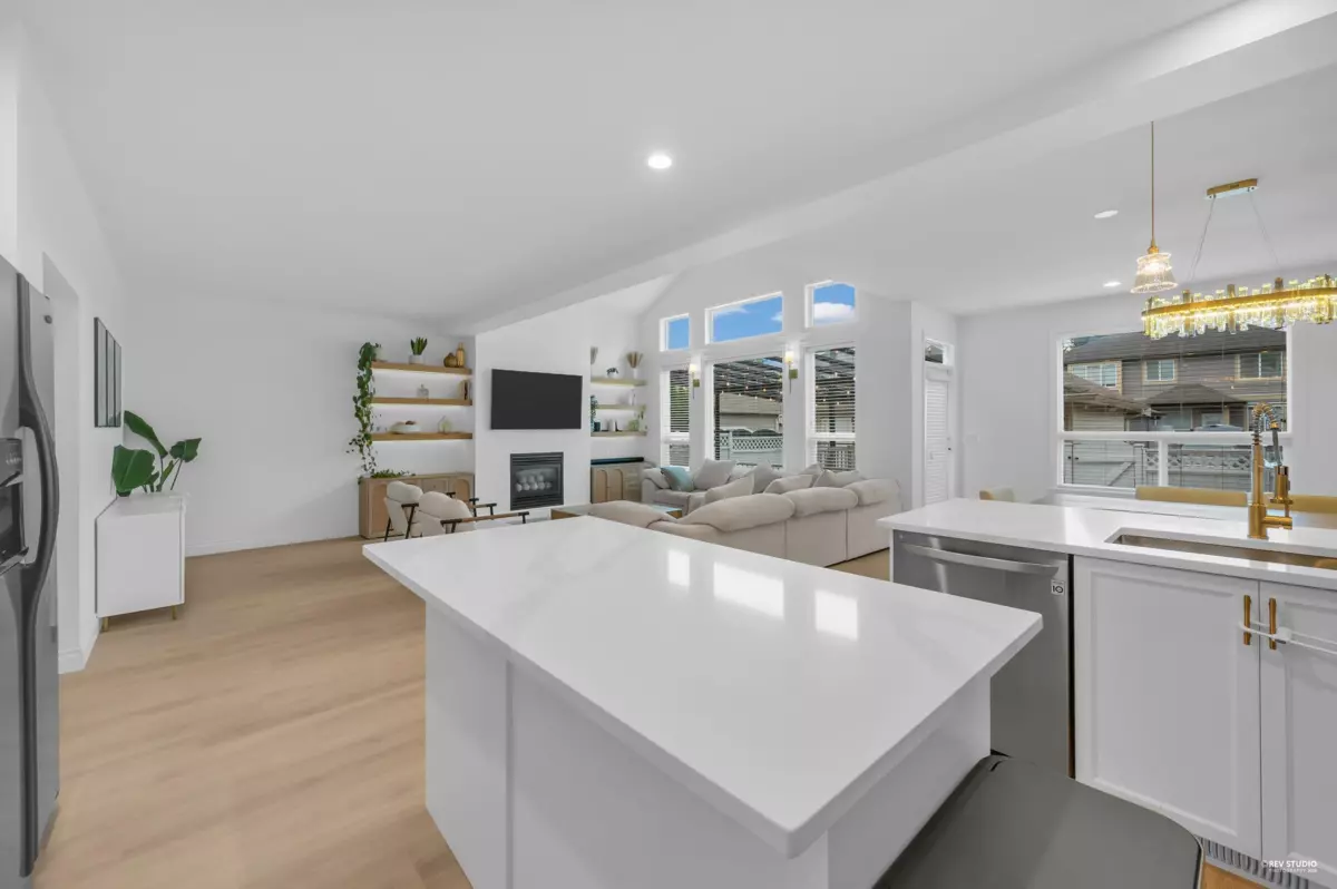 Dining Area Photo of 7260 197 Street, Langley, BC