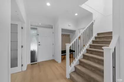 Entry Foyer Photo of 7260 197 Street, Langley, BC