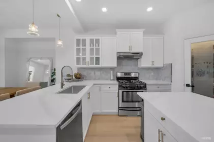 Kitchen Island Photo of 7260 197 Street, Langley, BC