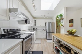 309 1550 Fell Avenue, North Vancouver, BC