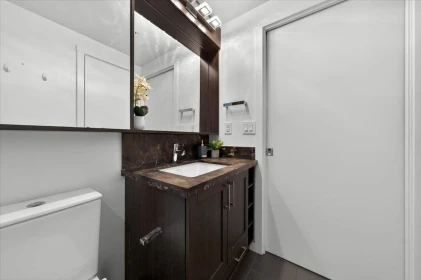 Breakfast Nook Photo of 3006 5515 Boundary Road, Vancouver, BC