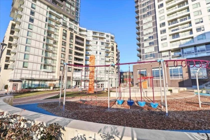Outdoor Deck Photo of 3006 5515 Boundary Road, Vancouver, BC
