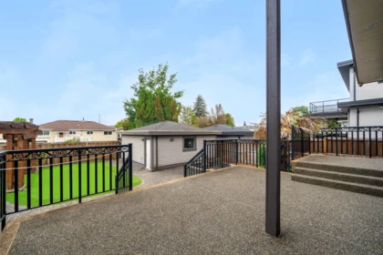 Garden / Landscaping Photo of 6650 Napier Street, Burnaby, BC