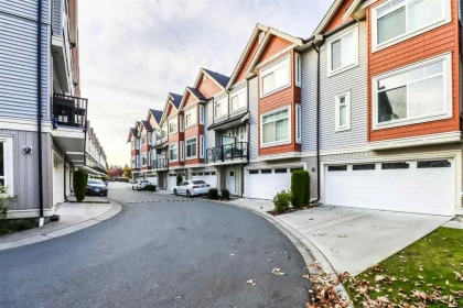 Hallway Photo of 3 12091 70 Avenue, Surrey, BC