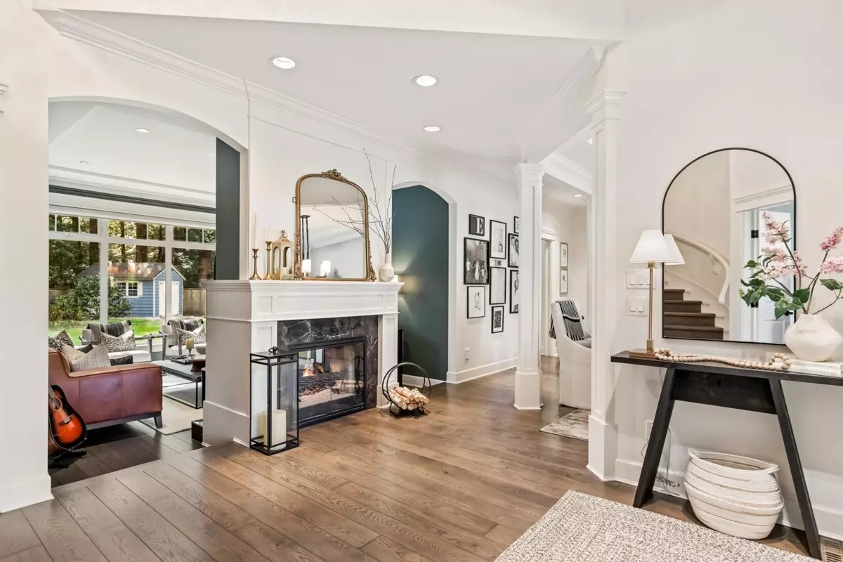 Dining Area Photo of 13878 30 Avenue, Surrey, BC