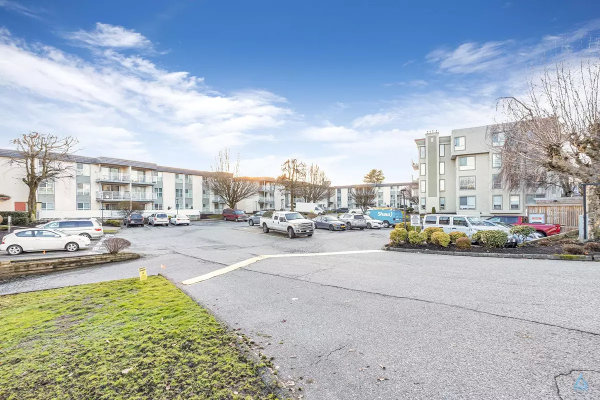 Exterior Rear Photo of 227 32850 George Ferguson Way, Abbotsford, BC