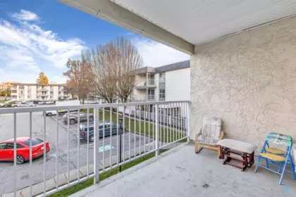 Basement Recreation Room Photo of 227 32850 George Ferguson Way, Abbotsford, BC
