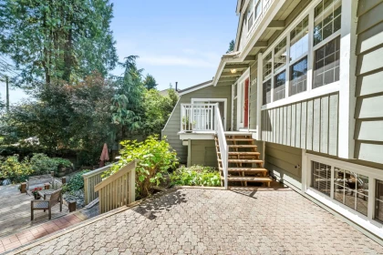 Mudroom Photo of 230 W 22nd Street, North Vancouver, BC