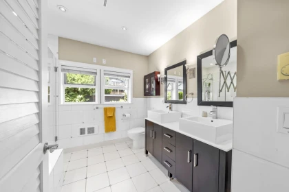 Office / Den Photo of 230 W 22nd Street, North Vancouver, BC