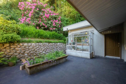 Front Yard Photo of 1747 Bellelynn Place, North Vancouver, BC
