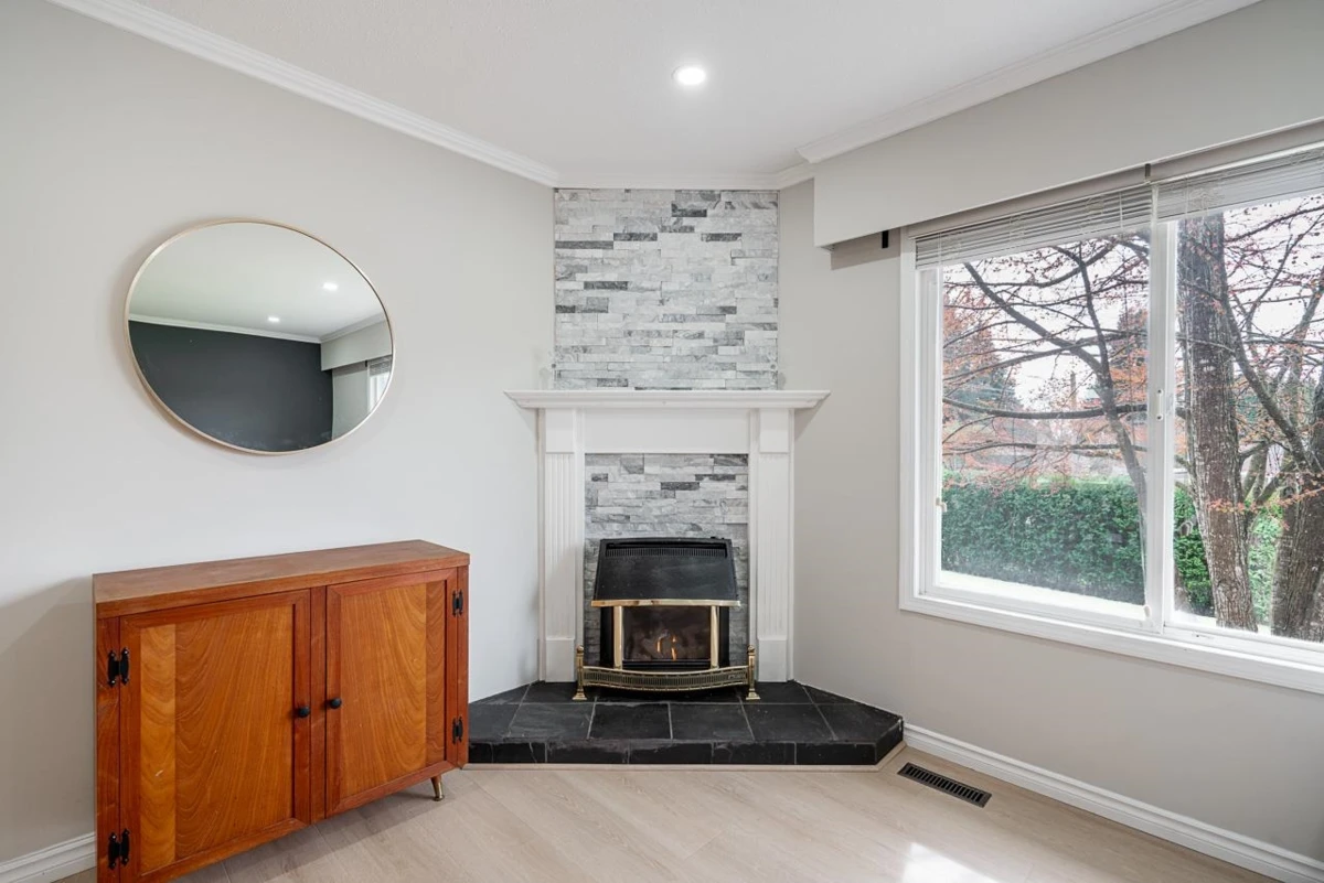 Family Room Photo of 32157 Holiday Avenue, Mission, BC