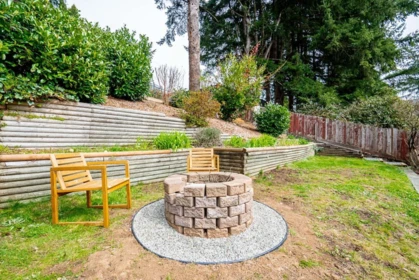 Garden / Landscaping Photo of 32157 Holiday Avenue, Mission, BC
