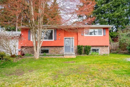 Hot Tub / Spa Photo of 32157 Holiday Avenue, Mission, BC