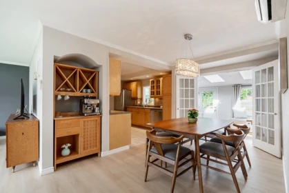 Kitchen Island Photo of 32157 Holiday Avenue, Mission, BC
