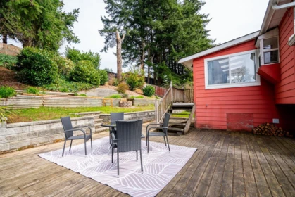 Outdoor Deck Photo of 32157 Holiday Avenue, Mission, BC