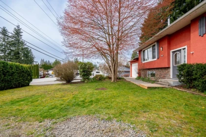 Outdoor Kitchen Photo of 32157 Holiday Avenue, Mission, BC