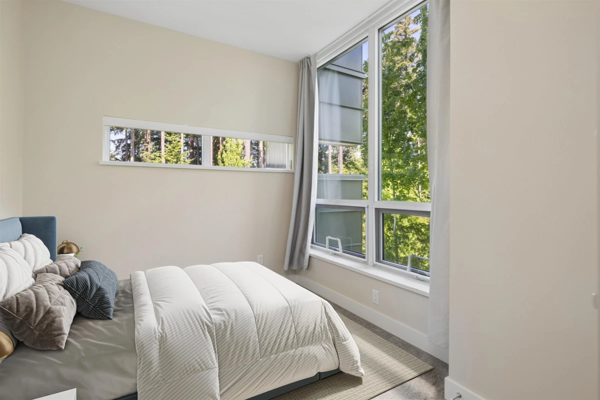 Living Room Photo of 710 5728 Berton Avenue, Vancouver, BC