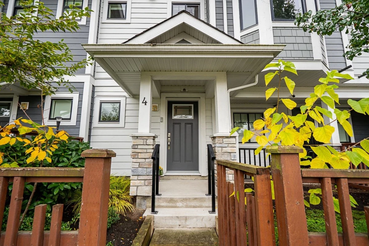 Exterior Rear Photo of 4 189 Wood Street, New Westminster, BC