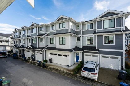 Hot Tub / Spa Photo of 4 189 Wood Street, New Westminster, BC