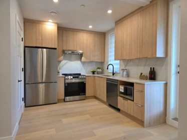 Kitchen Island Photo of 2170 Adanac Street, Vancouver, BC
