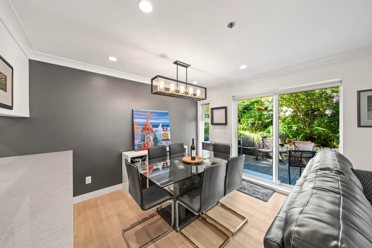 Living Room Photo of 109 888 W 13th Avenue, Vancouver, BC