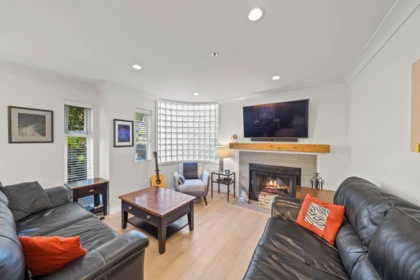 Kitchen Photo of 109 888 W 13th Avenue, Vancouver, BC