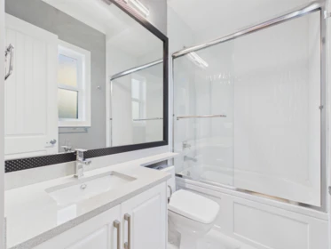 Guest Bathroom Photo of 3131 Williams Road, Richmond, BC